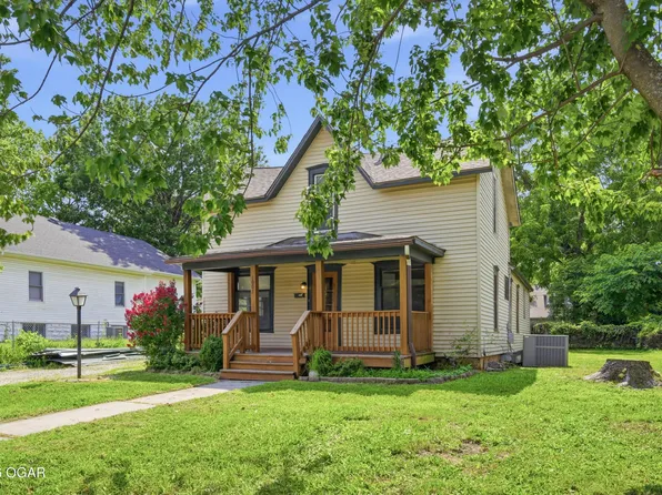 1007 Grant St, Carthage, MO 64836