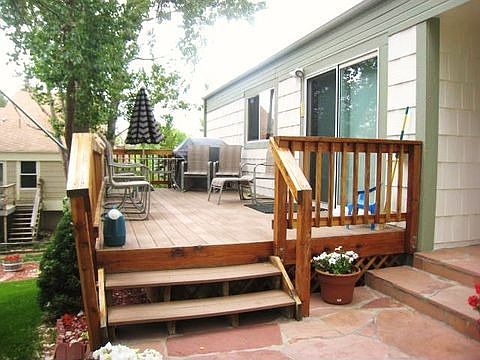 Large Deck Off Kitchen - Excellent Outdoor Living!