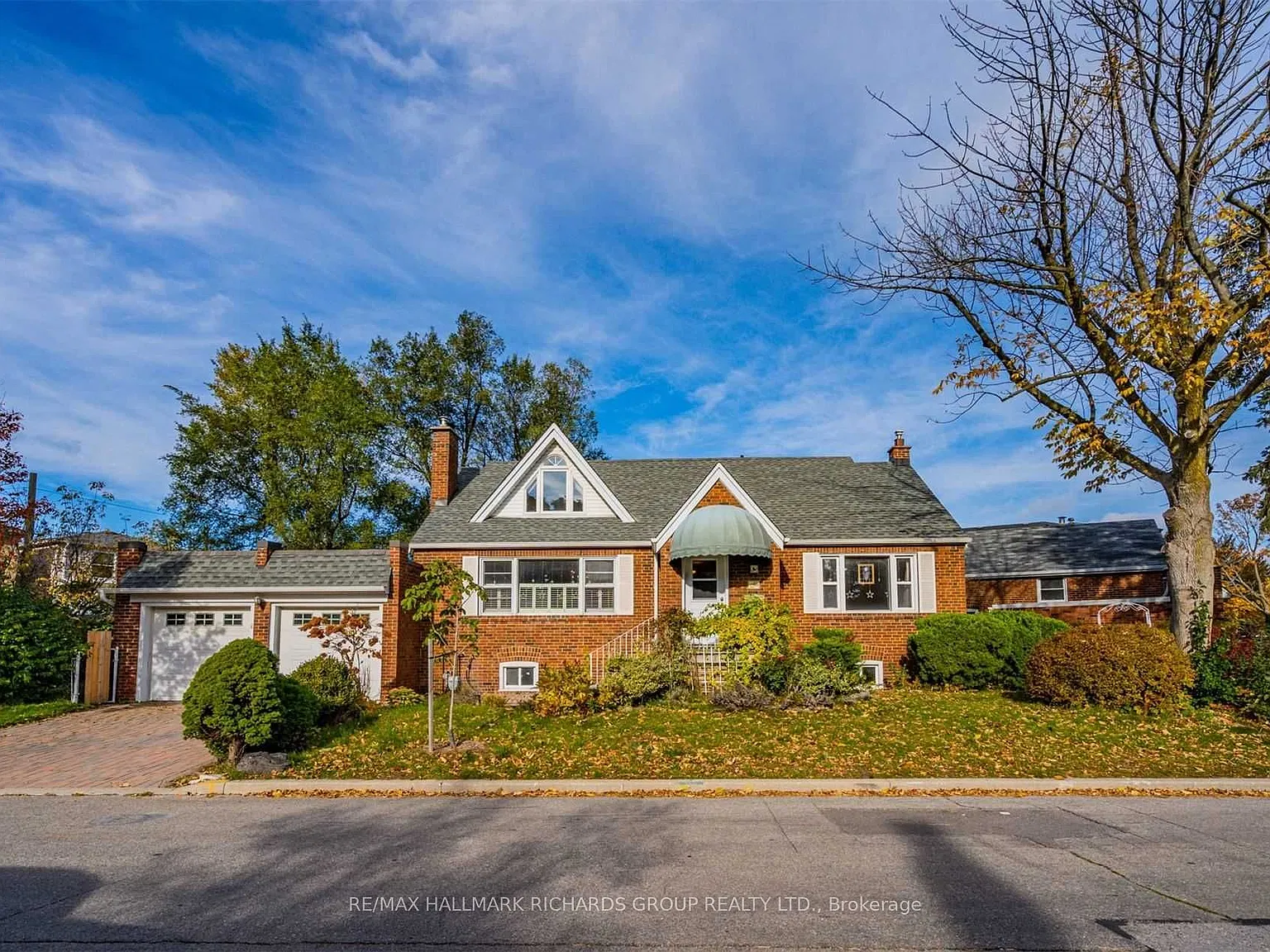 4 bed, $4,695 — Photo 1