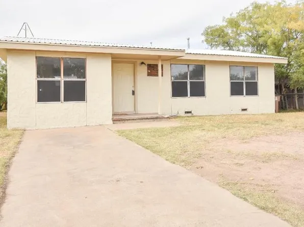 2216 Jomar St, San Angelo, TX 76901