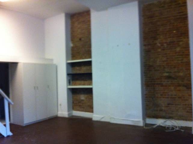1st image of 144 Manhattan Ave APT 1B