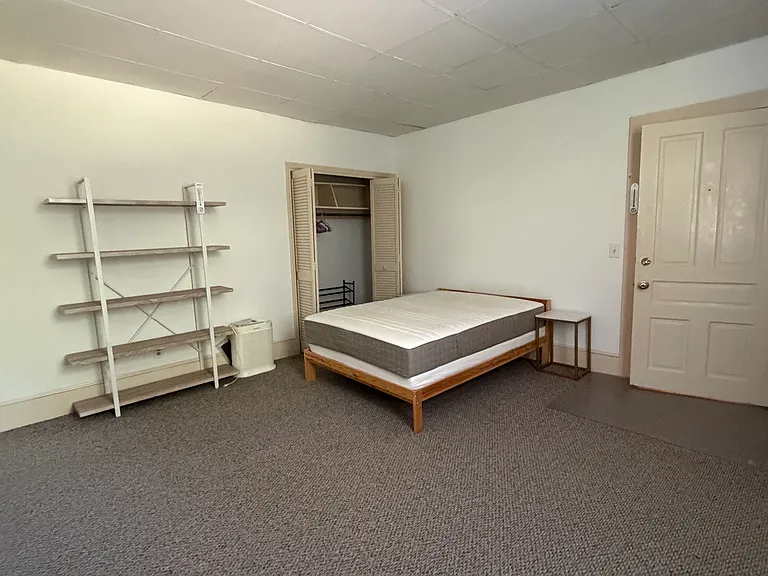 405 S Mendenhall St #8 — Photo 5