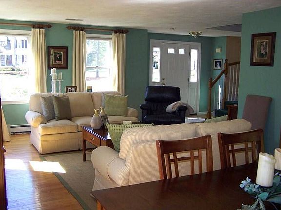 5th image of 104 Groveland Ave