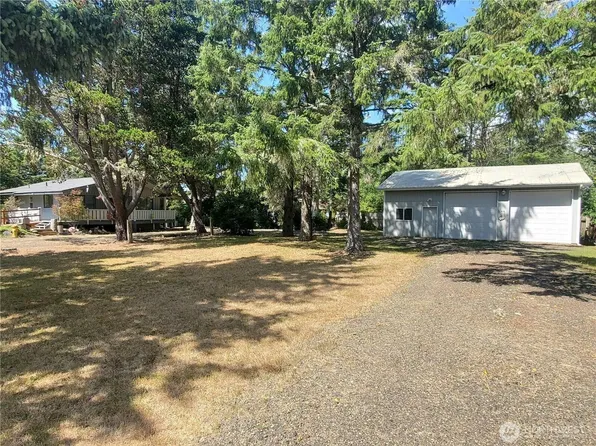 1000 Mt.Olympus Avenue SE, Ocean Shores, WA 98569