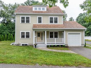 5 Oakdale Ave, Wellesley, MA 02482