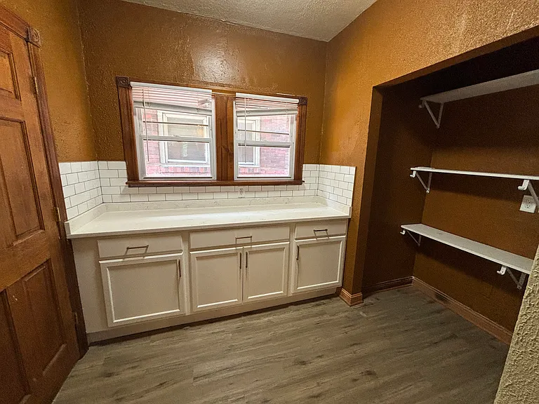 346 Richard Gordon Hatcher Blvd — Photo 9