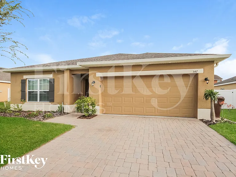 347 Ironwood Dr — Photo 2