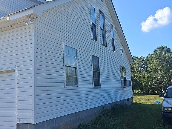 2nd image of 648 Bill Pearson Rd