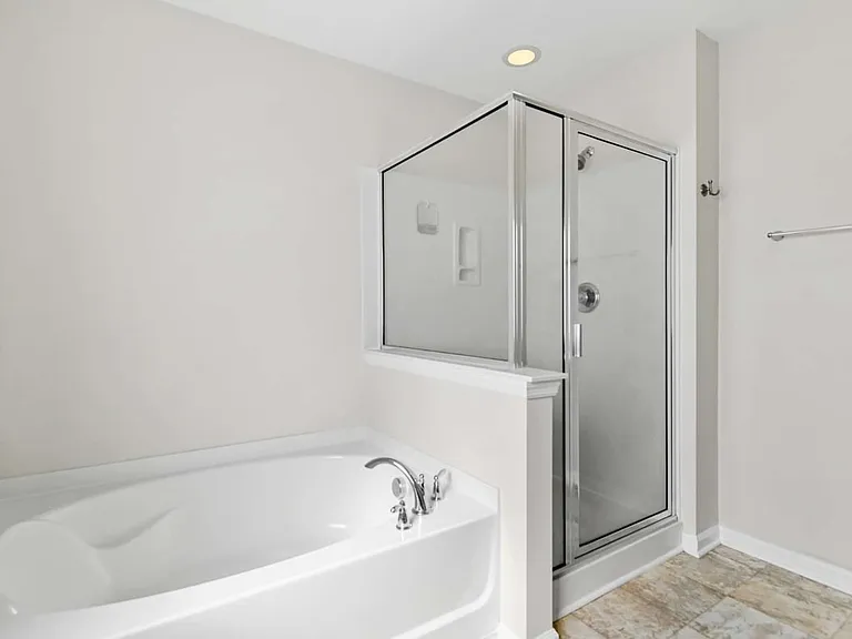 3368 Kinross Ct — Photo 22