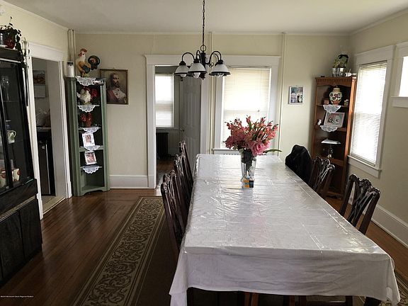 3rd image of 1040 Norwood Ave