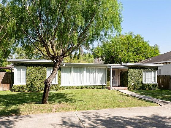 2nd image of 1821 Palm Blvd