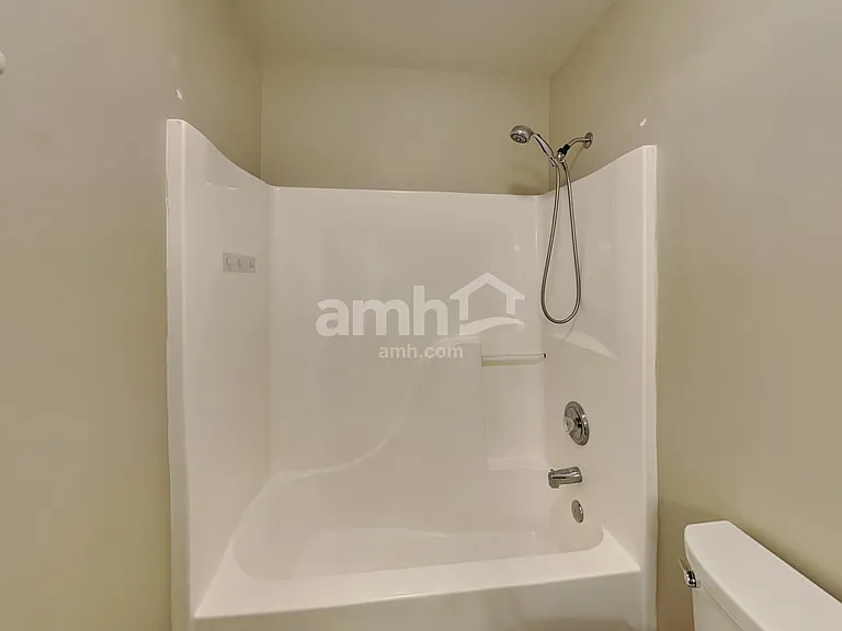 5584 Cambridge Bay Dr — Photo 18