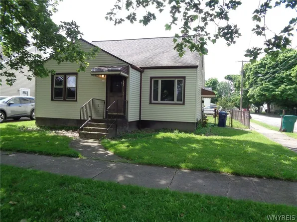 7803 Lindbergh Ave, Niagara Falls, NY 14304