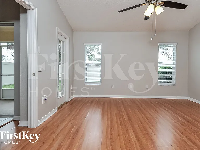 8129 Alamosa Wood Ave — Photo 9