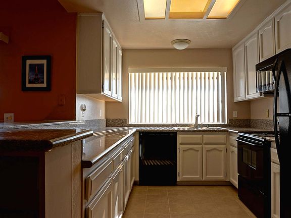 5th image of 4869 70th St APT 4