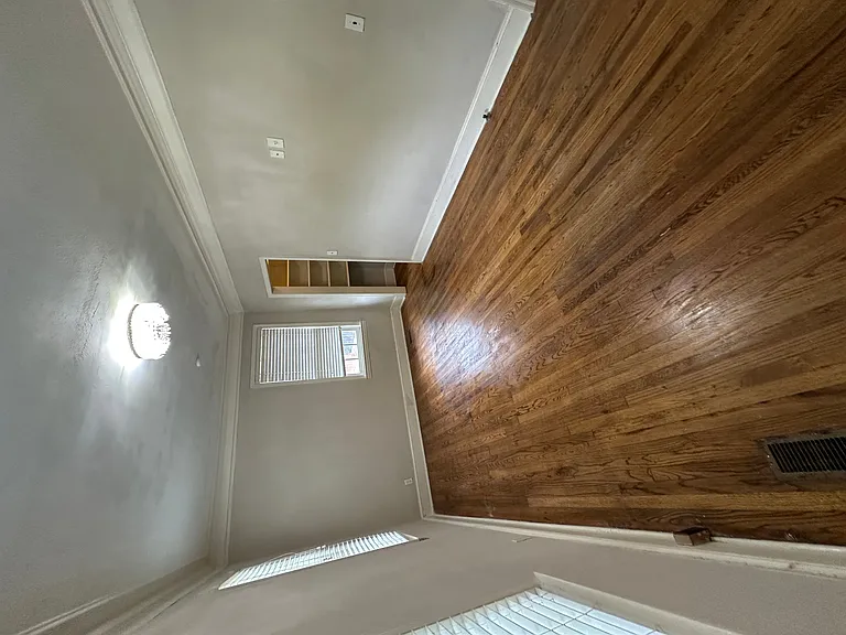 322 Pio Nono Ave — Photo 27