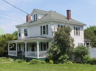 18 Harbour View Ter, Westport, NY 12993