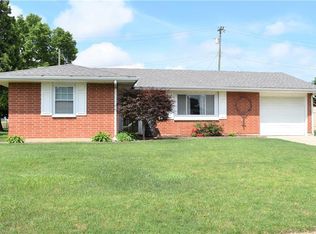 614 S Sunset Dr, Piqua, OH 45356