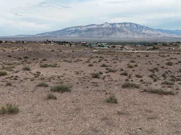 1481 Gros Ventre Dr NE, Rio Rancho, NM 87144