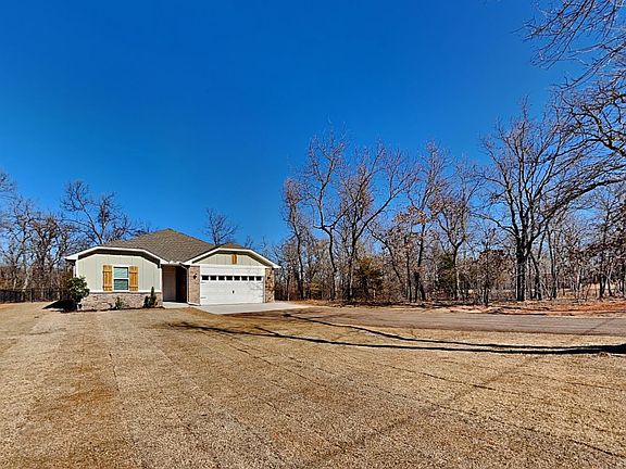 3rd image of 16971 Buck Cir