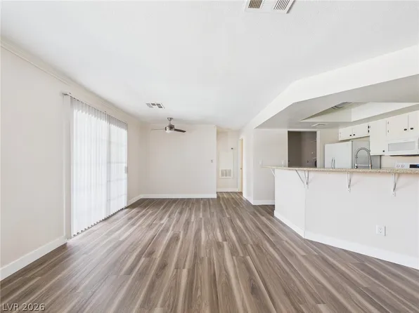 8600 W Charleston Blvd APT 2093, Las Vegas, NV 89117