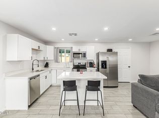 9215 S 7th Ave, Phoenix, AZ 85041