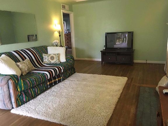 4th image of 1904 Norris Dr W