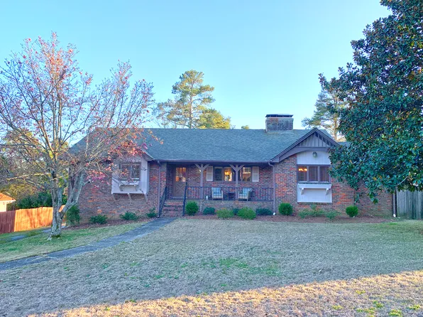 1621 Belvedere Dr, Vestavia Hills, AL 35226