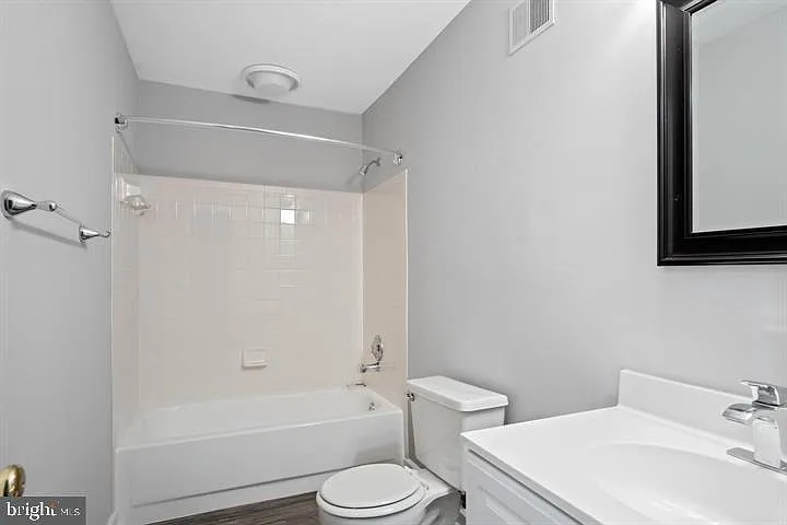 7439 Heatherfield Ln — Photo 19