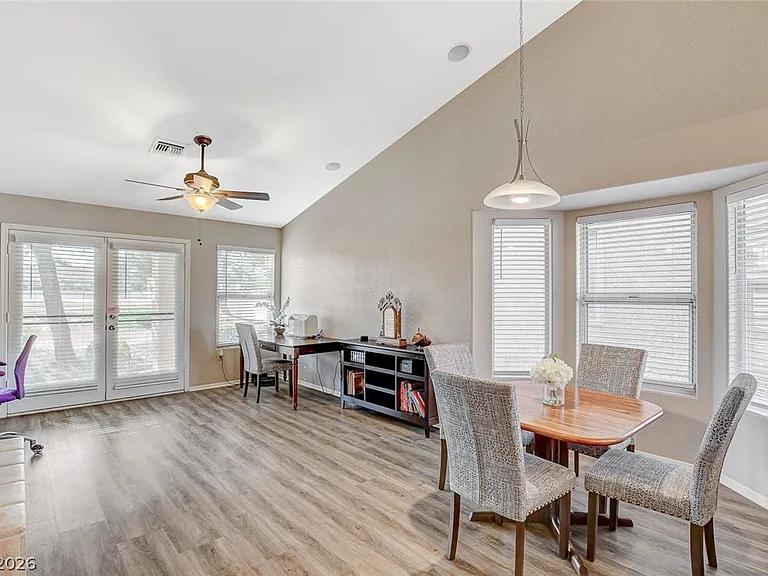 8805 Litchfield Ave — Photo 15