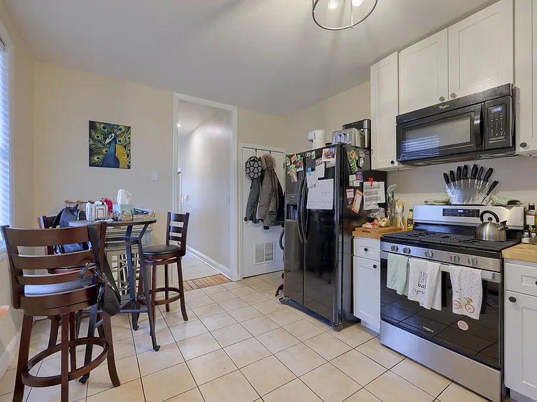 217 W Lemon St #1 — Photo 10