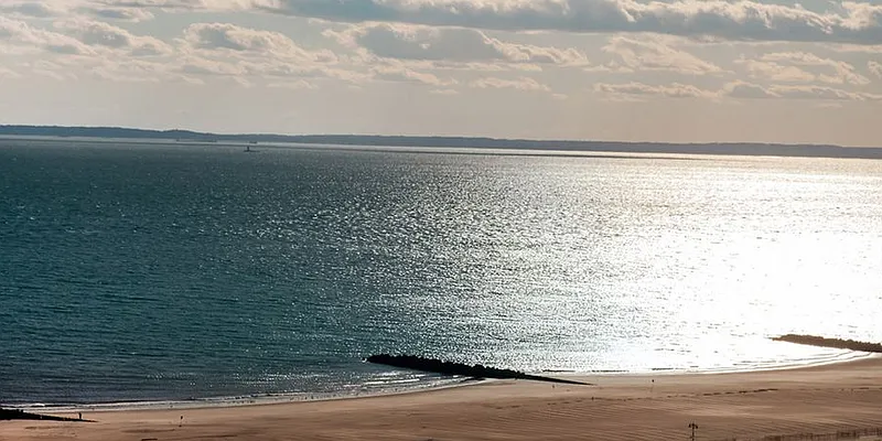 Rented by Shorecrest Towers | media 9