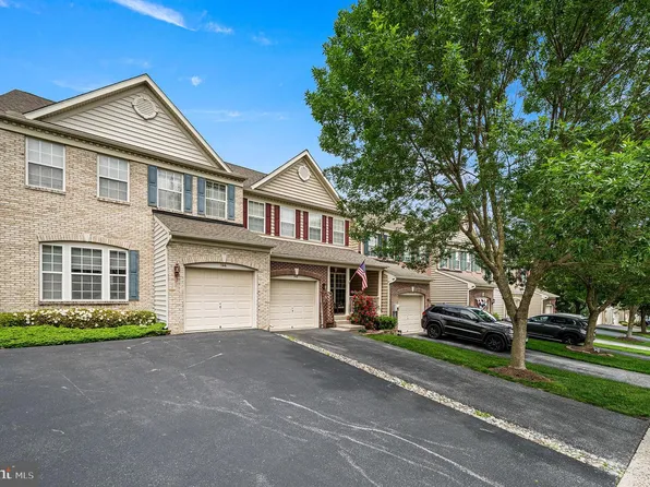 142 Penns Manor Dr, Kennett Square, PA 19348