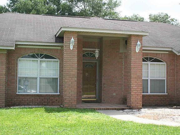 2nd image of 806 Sterling Way