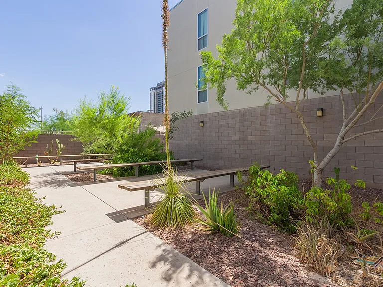 727 E Portland St #3 — Photo 41