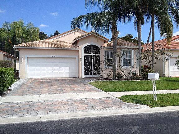 3rd image of 10798 Madison Dr