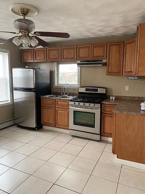 1st image of 79 Trenton St #2
