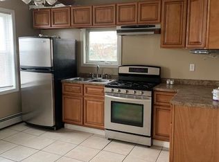 79 Trenton St #2, Providence, RI 02906