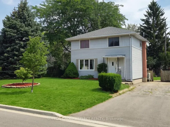 200 Rhine Ave, London, ON N5Y 1C6