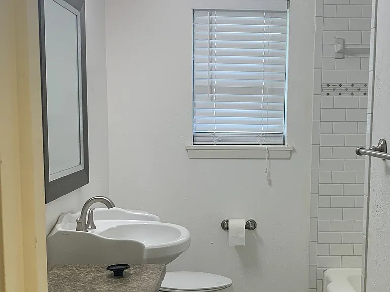 3412 Martin Lydon Avenue — Photo 16