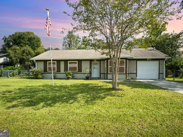 108 Willow Lake Dr, Kingsland, GA 31548