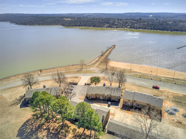 7009 Lakeshore Dr, Eufaula, OK 74432