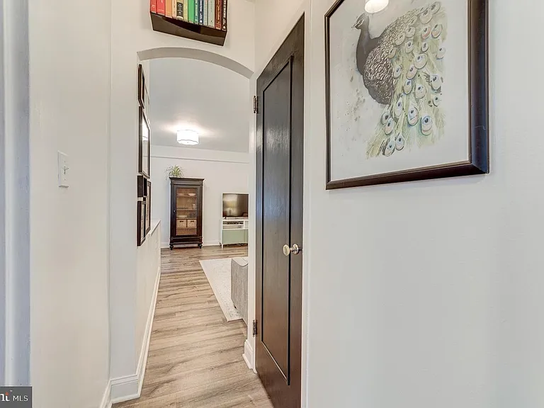 1 Scott Cir #1 — Photo 29