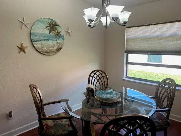 8 Grande Vista Way, Port St Lucie, FL 34952