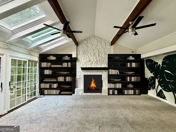 1190 W Wesley Rd NW, Atlanta, GA 30327