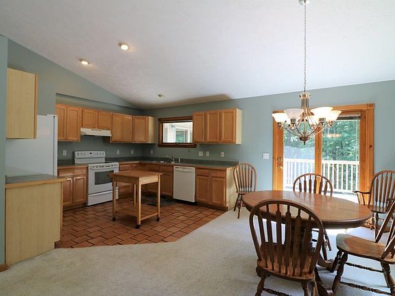 5th image of 3261 Tibbets Dr