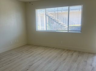 1427 Minnewawa Ave #2, Clovis, CA 93612