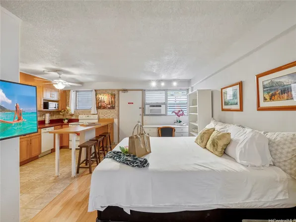 417 Nohonani St APT 312, Honolulu, HI 96815