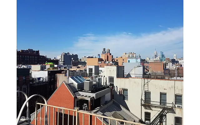 Rented by Douglas Elliman | media 19