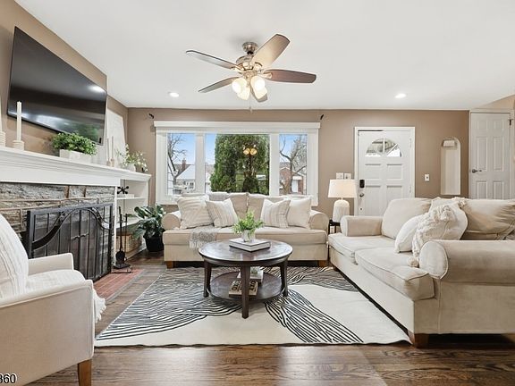 2nd image of 444 Wheaton Rd